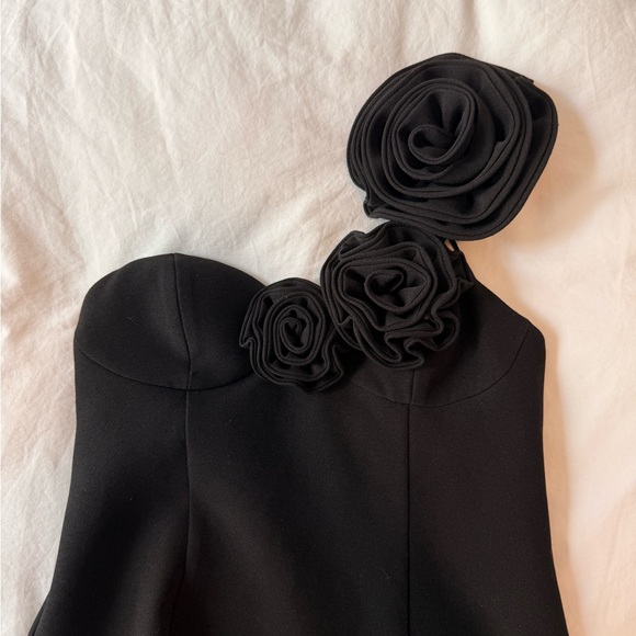 The Wolf Gang Black One Shoulder Dress - Picture 4 of 7